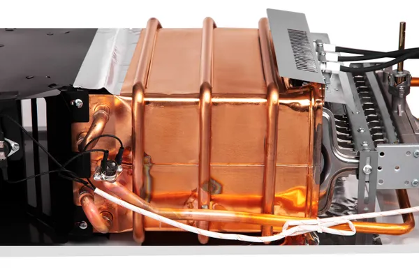 Газовая колонка Ardesto X2, 10 л/мин., 20 кВт, розжиг от батареек, дисплей, белый в наличии