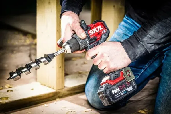 Купити Шурупокрут-дриль акумуляторний SKIL 3080 CA XP 20В 1х5А·год 130Нм 600·2100об·хв 1.55кг зі знижкою