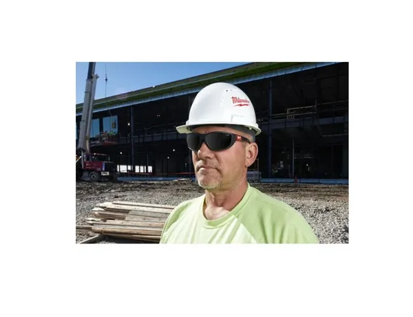 Окуляри захисні PREMIUM MILWAUKEE (затемнені, поляризовані) з м'якими вкладками купить онлайн