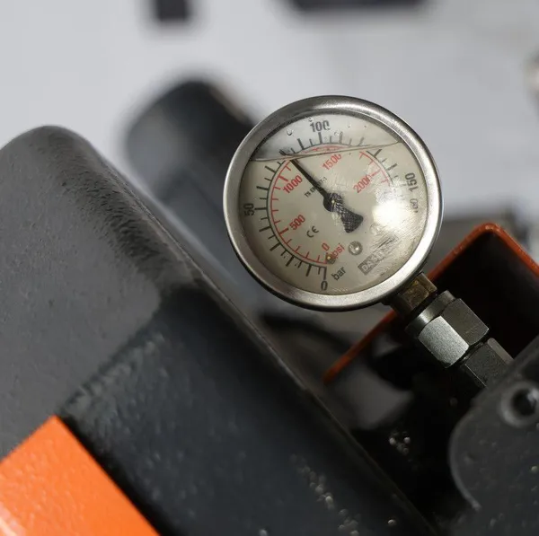 Полуавтоматическая ленточная пилка DISPA MAKINA M-Y 270 купить в Украине