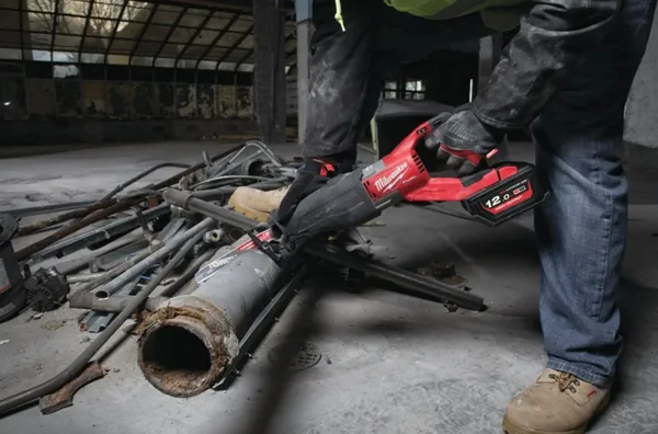 Пила шабельна акумуляторна MILWAUKEE, M18 FSX-0C (кейс) купить в Украине