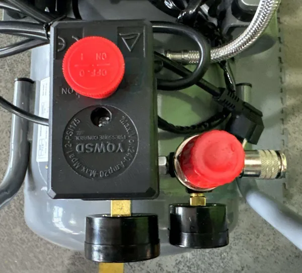 Безмасляний поршневий компресор Mast MOF1680/2x1500-50L замовити