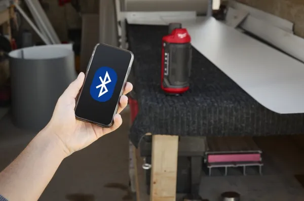 Купити Динамік акумуляторний MILWAUKEE M12 SPEJSG2-0 зі знижкою