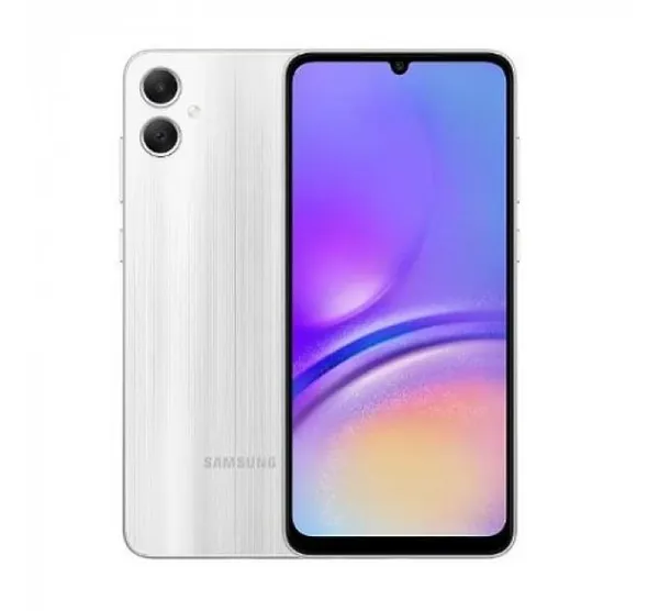 Смартфон Samsung Galaxy A05 (A055) 6.7" 4/64ГБ, 2SIM, 5000мА•год, сріблястий