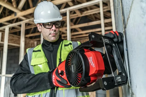 Заказать Вентилятор повітряний акумуляторний M12 AF-0 MILWAUKEE с доставкой