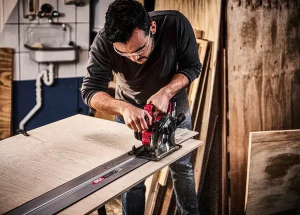 Пила дискова акумуляторна SKIL 3551 CA 20В безщіткова 165х16мм 2.4кг без АКБ та ЗП отзывы