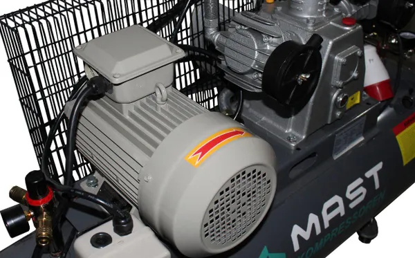 Замовити Поршневий компресор MAST TA65/100L 400V 12.5BAR з доставкою