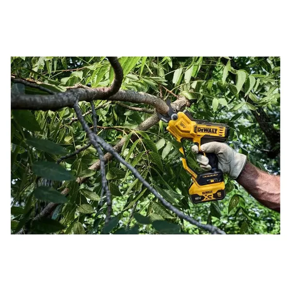 Секатор аккумуляторный DeWalt 18В XR d реза 32мм 1.37кг без АКБ и ЗП отзывы