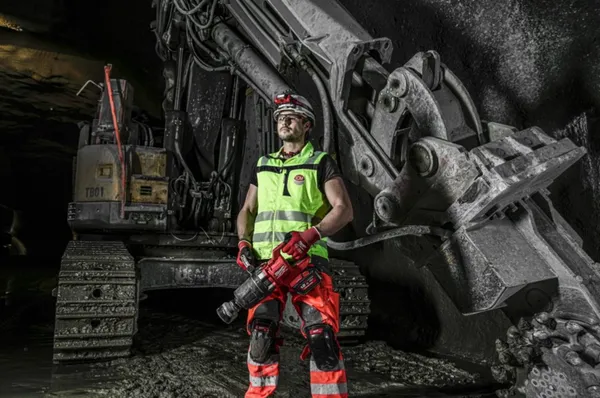 Купить Гайкокрут акумуляторний 1" MILWAUKEE, M18 ONEFHIWF1DS-0C, 2711Нм (кейс)