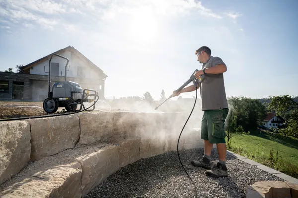 Купити Апарат високого тиску Karcher HD 6/15-4 M Classic зі знижкою