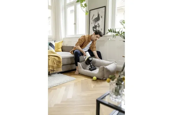 Пылесос беспроводной Karcher VC 4 Cordless myHome Pet цена в Украине