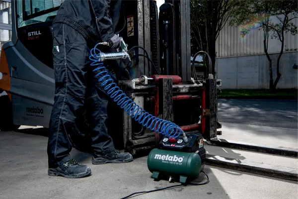 Компрессор воздушный Metabo BASIC 160-6 W OF безмасляный, 900Вт, 6л, 160л/мин, 8бар, 8.4кг заказать