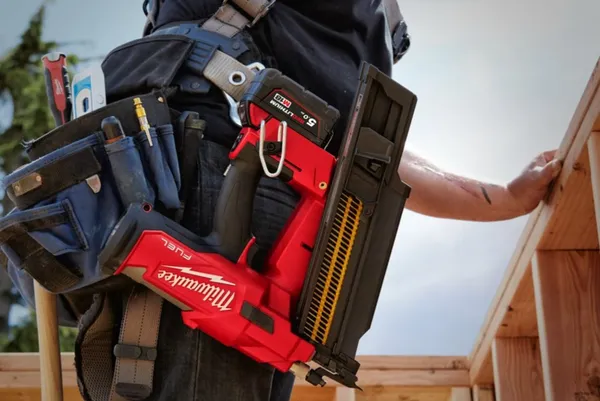 Акумуляторний забивач цвяхів M18 FFN21-0C MILWAUKEE, HD кейс в наличии