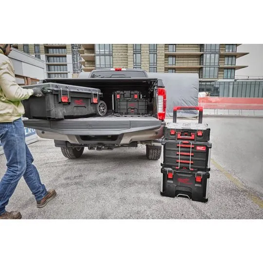 Кейс плаский XL на колесах PACKOUT MILWAUKEE заказать