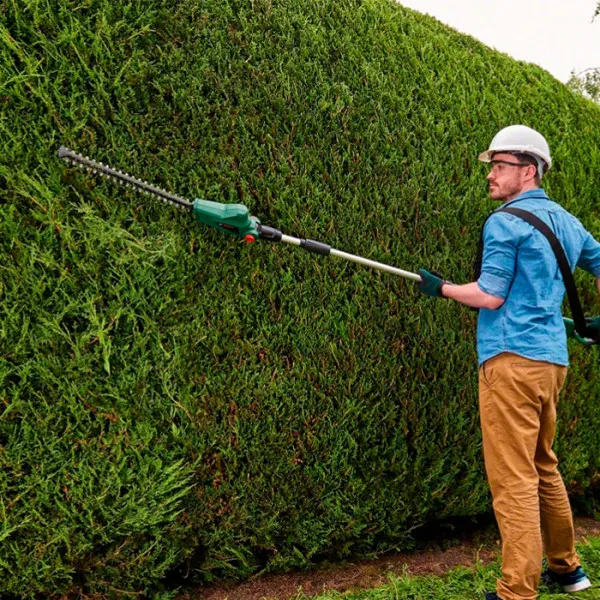 Кущоріз акумуляторний Bosch UniversalHedgePole 18 18В 43мм крок різу 16мм 3.6кг без АКБ та ЗП купити в Україні