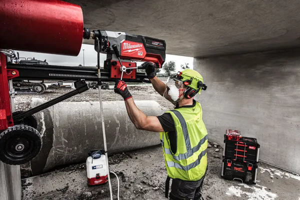 Стійка для встановлення алмазного свердління MXF DCD350DR MILWAUKEE отзывы