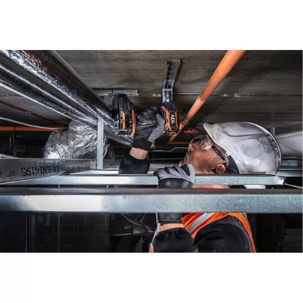 Гайковерт BSS18C12ZB6 AEG, 18В, 3000об/мин, 1/2", 300Нм, 1,92кг, кейс заказать