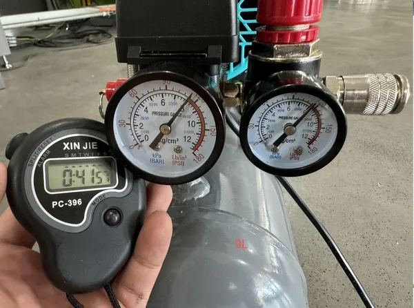 Купити Безмасляний поршневий компресор Mast MOF1390/1100-9L