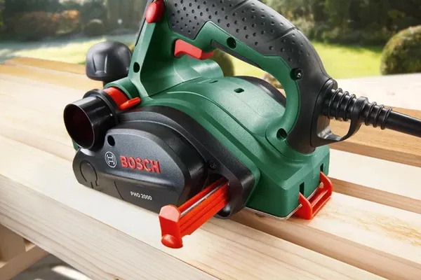 Рубанок Bosch PHO 2000 380Вт 80мм стругання до 2мм 2.58кг ціна в Україні