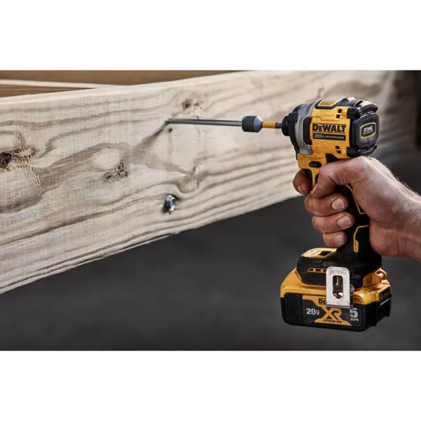 Заказать Аккумуляторный винтоверт DeWALT DCF850B, 20V MAX (без АКБ и ЗУ) с доставкой