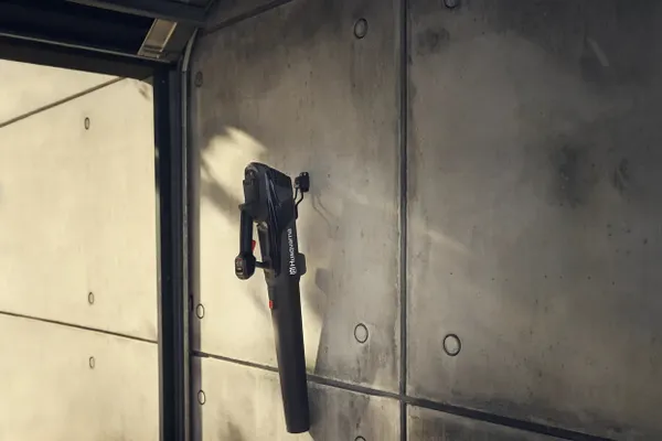 Набор Husqvarna: Газонокосилка Aspire LC34-P4A + Воздуходув Aspire B8X-P4A (без АКБ и ЗУ) заказать