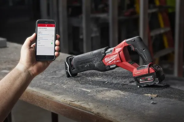 Пила шабельна акумуляторна MILWAUKEE, M18 ONEFSZ-0X (+ полотно, HD кейс) купить в Украине