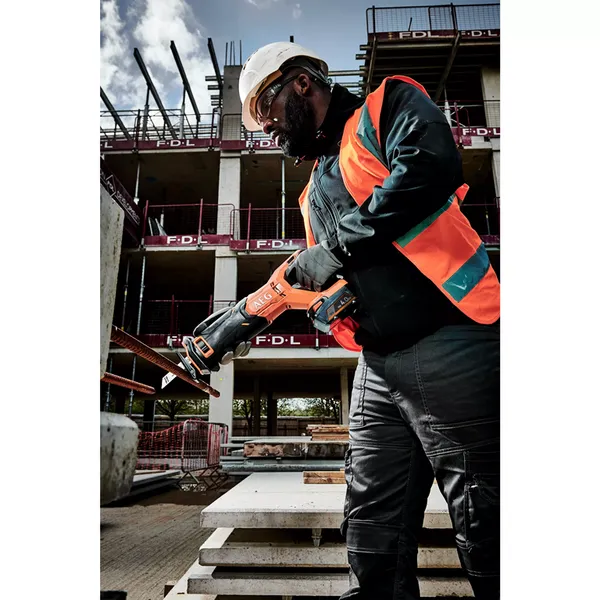 Пила сабельная AEG BUS18C2-0 18В, 0-300х/мин, 28,5мм, 255мм/20мм, 2,3кг отзывы