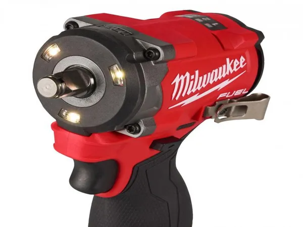 Гайковерт ударний акумуляторний Milwaukee M12 FCIWF12G3-502X 12В АКБ 2х5А·год 0-3000об·хв 542Нм 1/2" ЗП M12C кейс 1.5кг відгуки