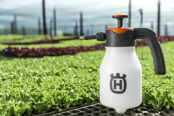 Обприскувач Husqvarna 301SM 1.5L Manual Sprayer ціна в Україні