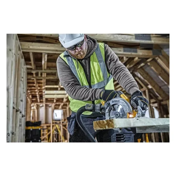 Пила дисковая акмуляторная DeWalt 18В XR 184х16мм 5500об·мин 3.6кг без АКБ и ЗП заказать