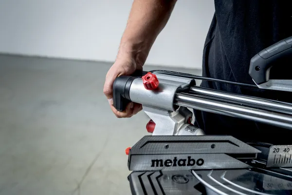 Замовити Пила торцювальна Metabo KGS 254 M 1800Вт диск 254мм 16.1кг з доставкою