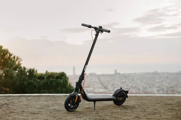 Електросамокат Segway F2 PRO E, чорний відгуки