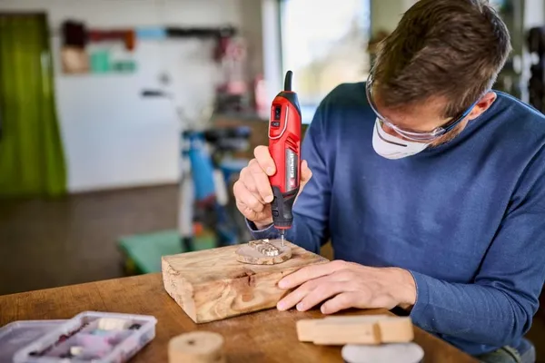 Купити Шліфувально-гравірувальний пристрій Einhell TC-MT 150E 150Вт 10000-35000об/хв гнучкий вал, набір насадок 0.56кг