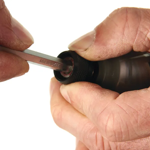 Гвинтокрут акумуляторний 1/4" HEX MILWAUKEE, M18 FQID-0X, 50Нм, HDкейс с доставкой