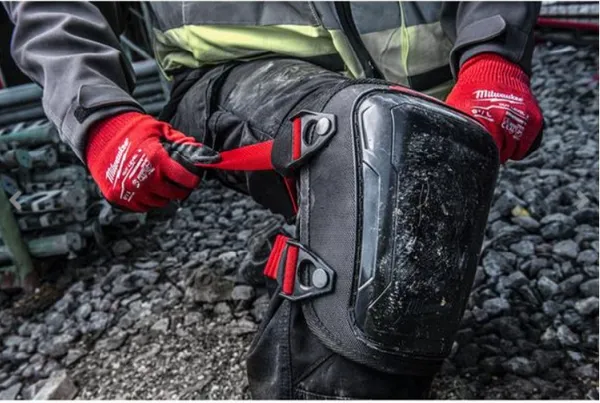 Жорсткі наколінники 1 пара MILWAUKEE 4932478137 купить в Украине