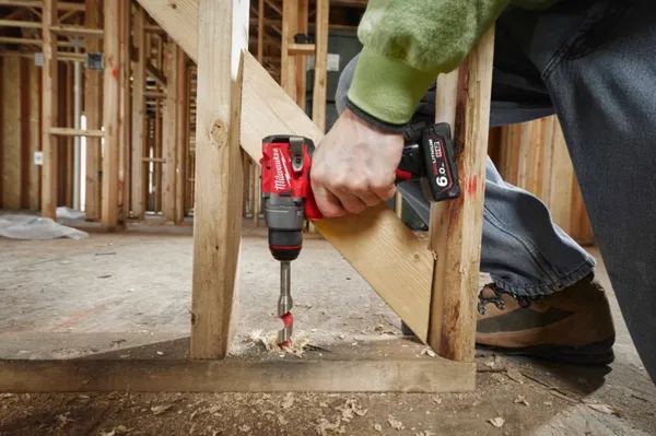 Дриль-шурупокрут акумуляторний MILWAUKEE, M12 FDD2-402X (+ заряд.пристрій, 2 акум., HD кейс) відгуки