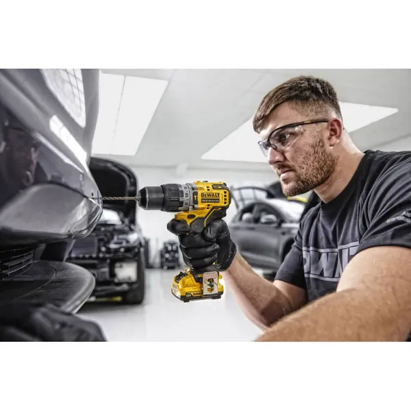 Дрель-шуруповерт ударная DeWalt бесщеточная XR Li-Ion 12В акб 2х2А·час 57.5Нм 425-1500об·мин патрон 10мм ЗП кейс 0.96кг заказать