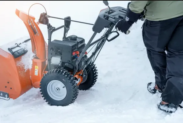 Снігоочисник Husqvarna ST 269 в наявності