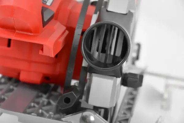 Купить Циркулярная пила аккумуляторная HECHT 1670