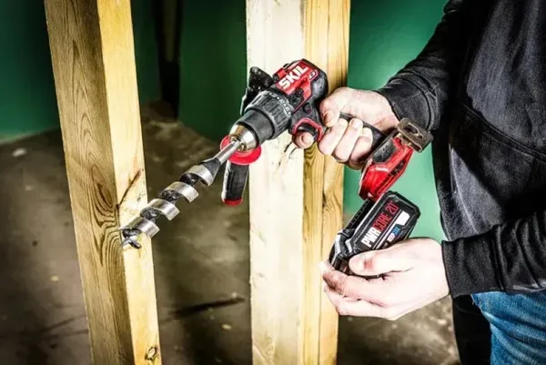 Шурупокрут-дриль акумуляторний SKIL 3080 CA XP 20В 1х5А·год 130Нм 600·2100об·хв 1.55кг відгуки