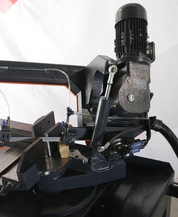 Купить Полуавтоматическая ленточная пилка DISPA MAKINA M-Y 270 со скидкой