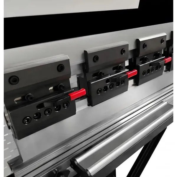 Купить Гидравлический листогибочный пресс CORMAK CNC SERVO EURO PB 80x2500