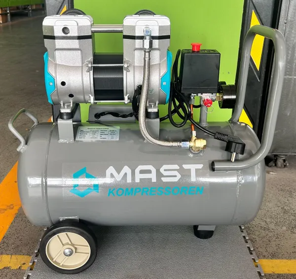 Безмасляний поршневий компресор Mast MOF1390/1100-30L відгуки