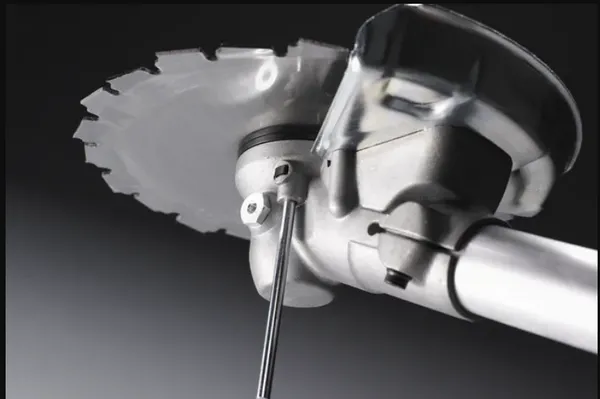 Купить Мотокоса Husqvarna 555FXT с ранцевой подвеской Balance XT со скидкой