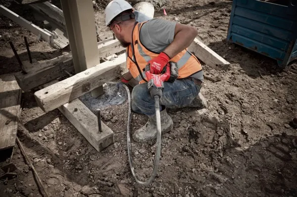 Акумуляторний вібратор для бетону M18 FCVN24-0 (2,4м) (каркас) заказать