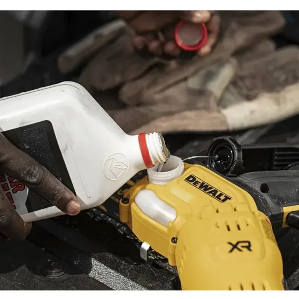 Купить Пила цепная аккумуляторная DeWalt бесщеточная 18В XR Li-lon акб 1х5А·час 15см 8.6м/с шина 20см ЗП 2.1кг