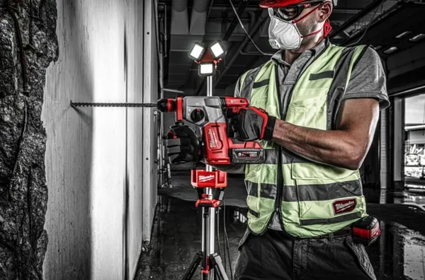 Перфоратор акумуляторний безщітковий SDS PLUS удар 2.3 Дж M18 BLHX-0X FIXTEC MILWAUKEE (HD кейс) купити в Україні