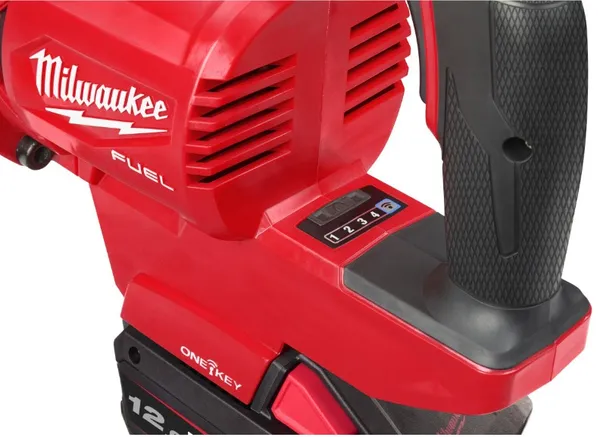 Гайкокрут високомоментний 1'' (2711 Нм) MILWAUKEE M18 FUEL ONEFHIWF1DS-121C (+ заряд.пристрій, акум., HD кейс) FORGE замовити