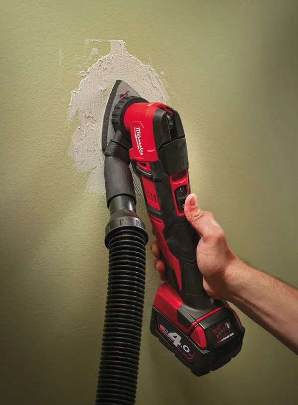 Інструмент багатофунціональний акумуляторний MILWAUKEE, M18 BMT-421C (+ заряд.пристрій, 2 акум., аксесуари, HD кейс) заказать