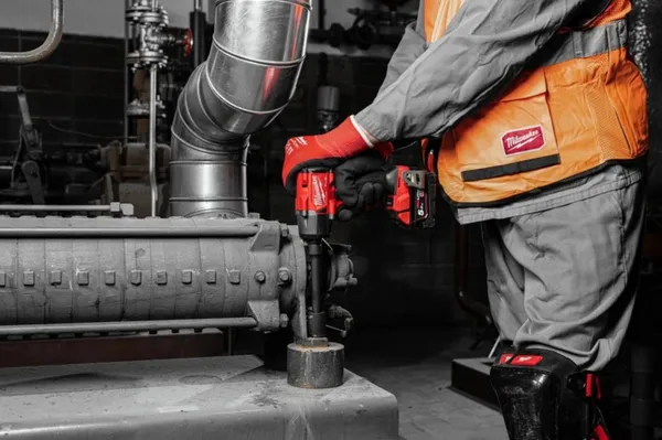 Замовити Гайкокрут акумуляторний 1/2" MILWAUKEE, M18 FMTIW2F12-0X, 881Нм (HD кейс) з доставкою